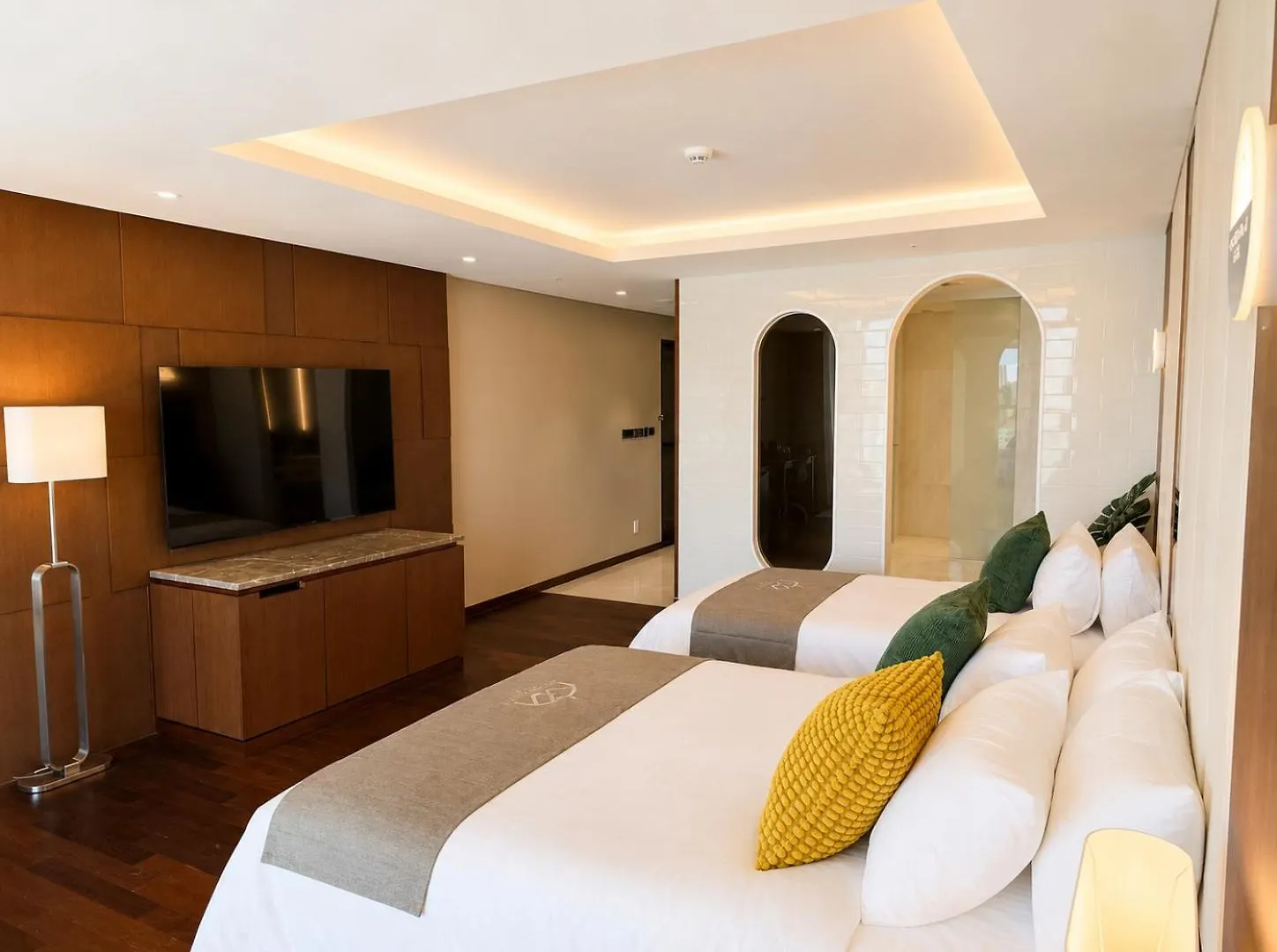 Western Palace Hotel Incheon 4*,